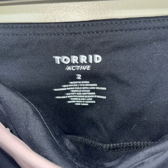 Black Leggings with Pink Lace-Up Detail - Picture 3 of 3